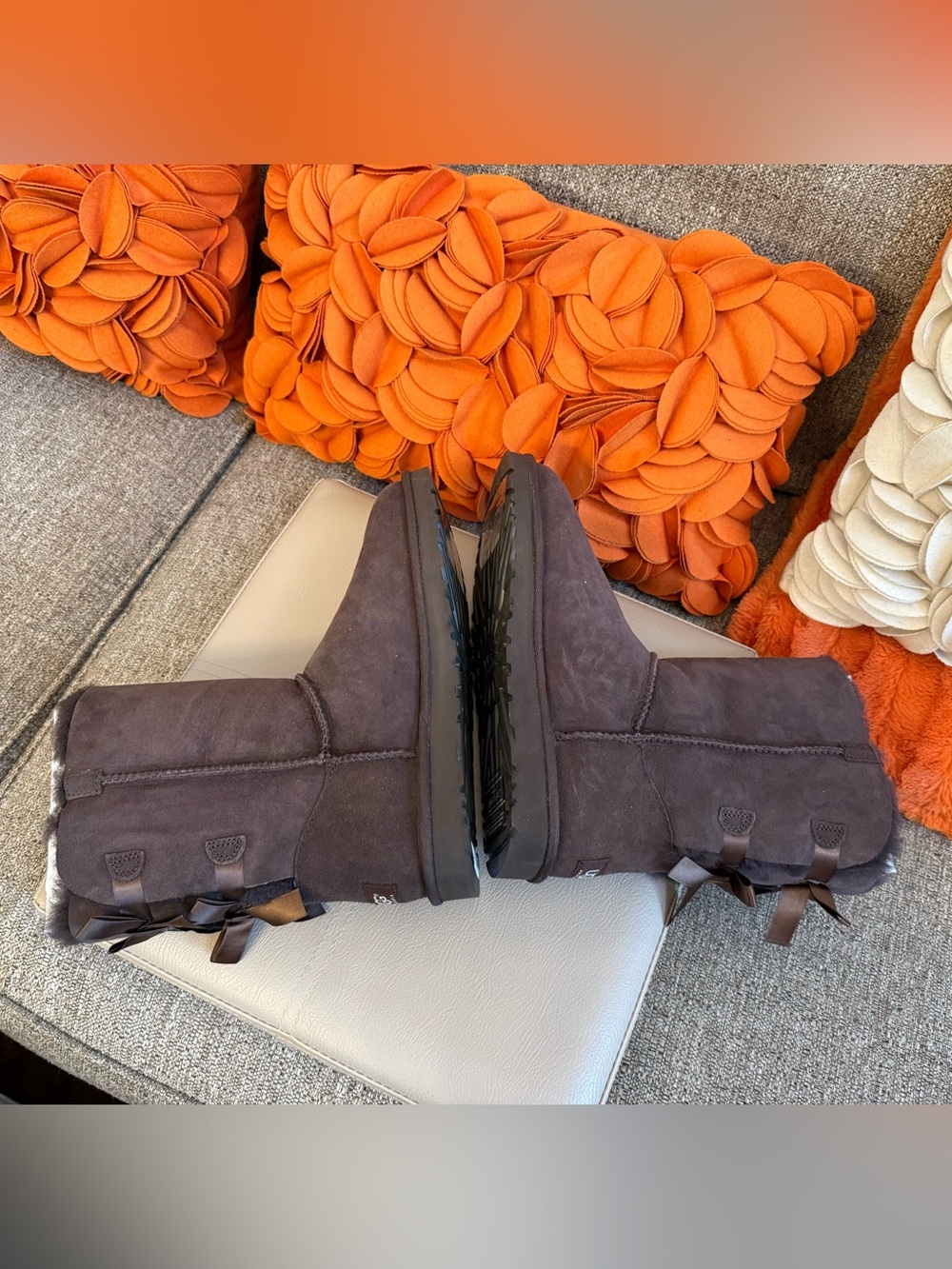 New in the Box UGG Bailey Bow Chocolate Brown Suede Boots 1002954 - Picture 9 of 11
